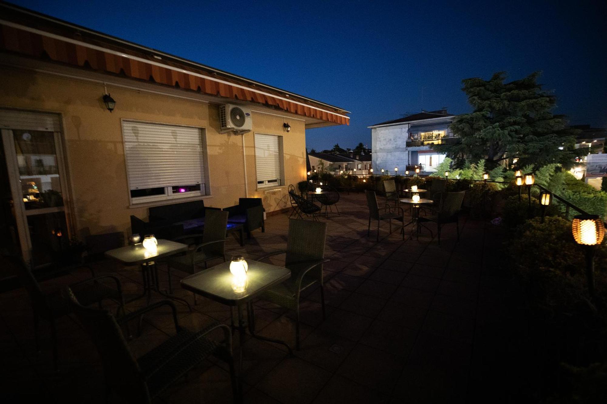 Bru Rooms ペスキエーラ・デル・ガルダ エクステリア 写真
